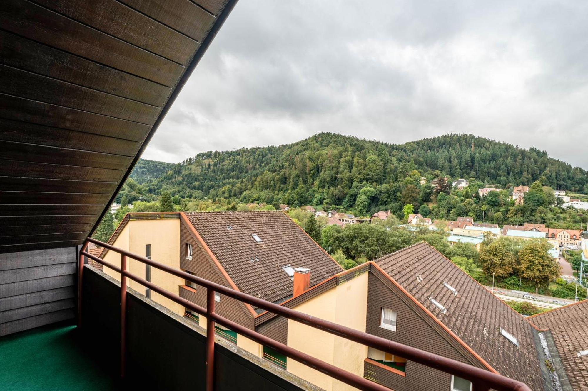 Ferienwohnung Weitblick Bad Liebenzell Exterior foto